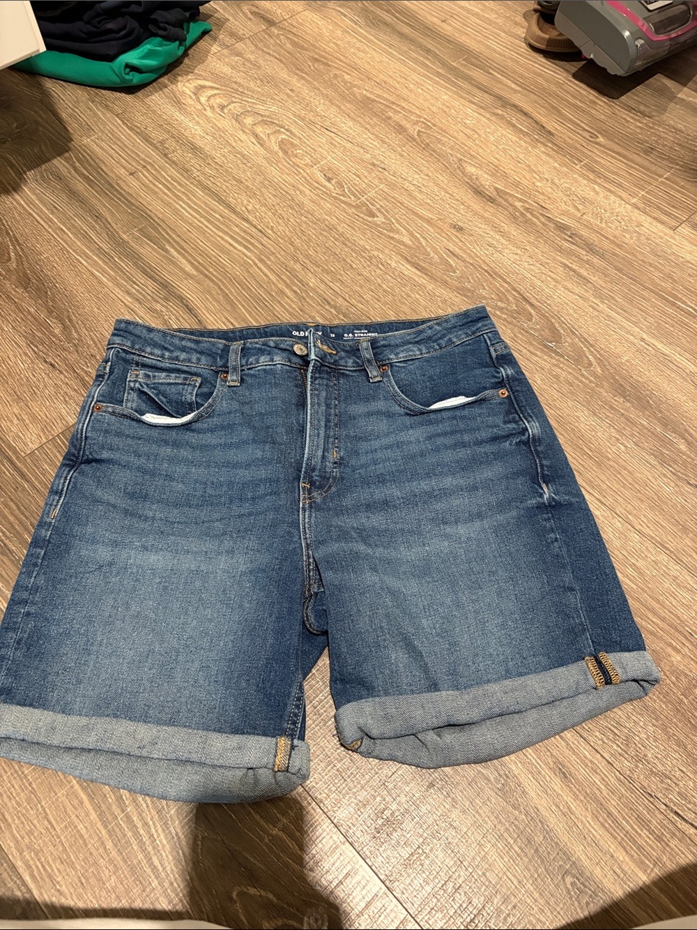Old Navy Women's Blue Denim Roll-Cuff Shorts
